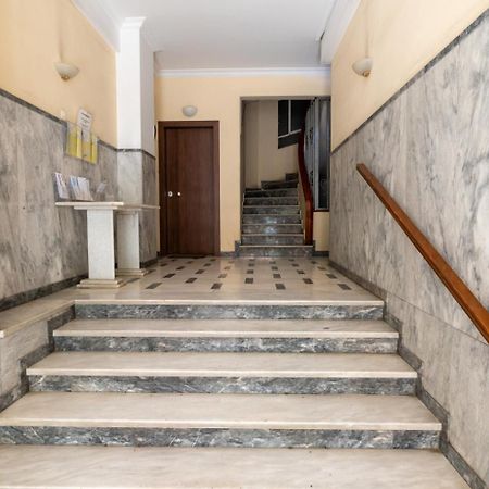 Entire Apt, 2 Bdrm, City Center Athén Kültér fotó