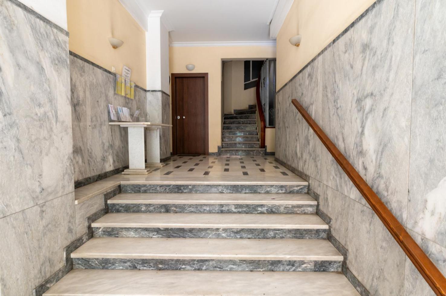 Entire Apt, 2 Bdrm, City Center Athén Kültér fotó