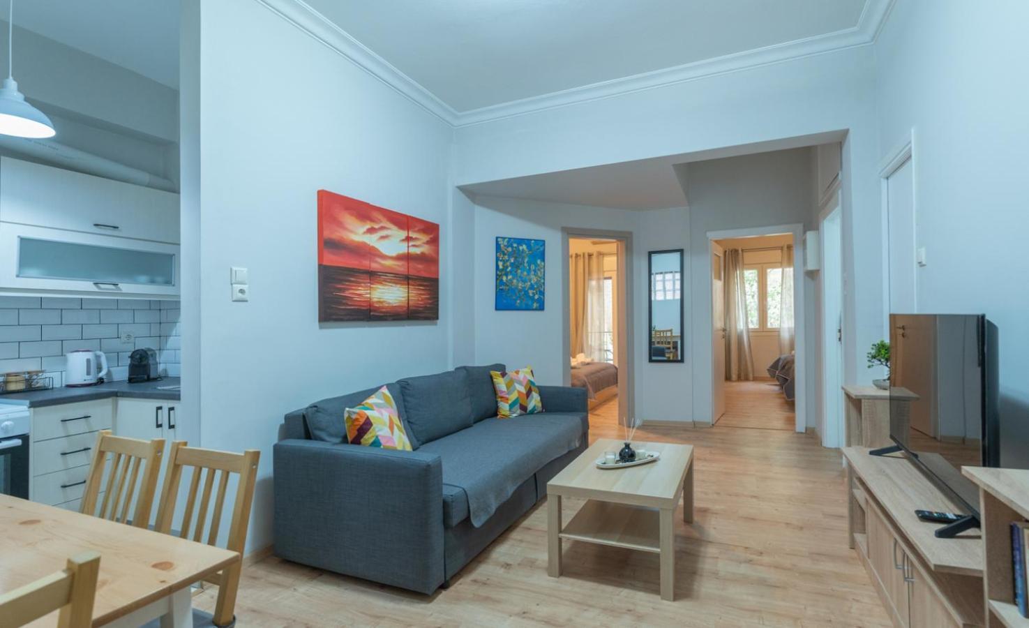 Entire Apt, 2 Bdrm, City Center Athén Kültér fotó